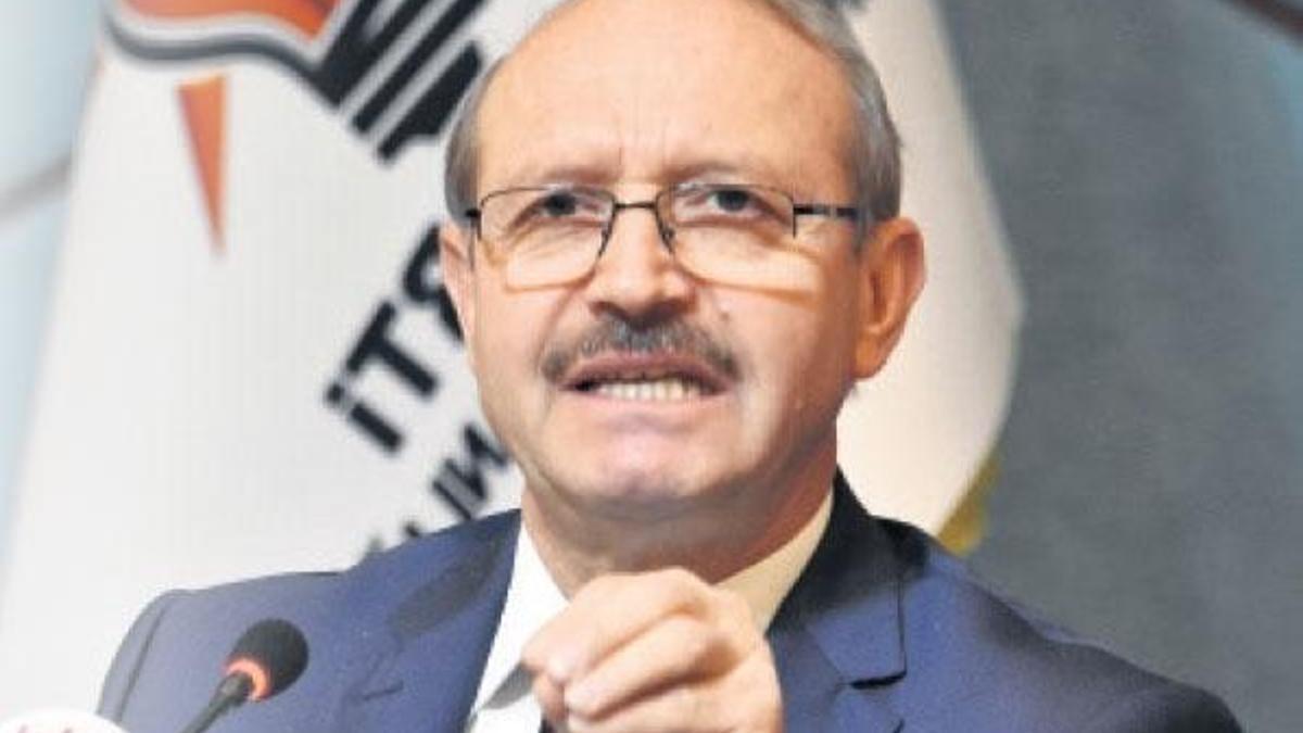 ‘Dostların attığı gül incitebilir’