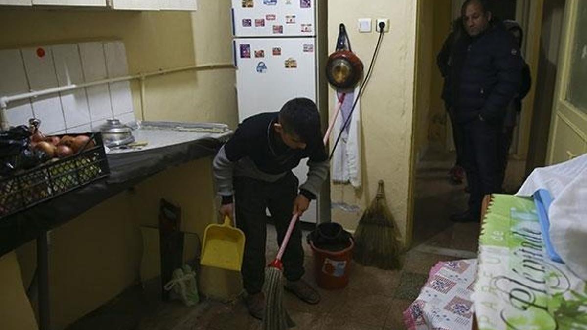 Sultangazi’de evleri su bastı!