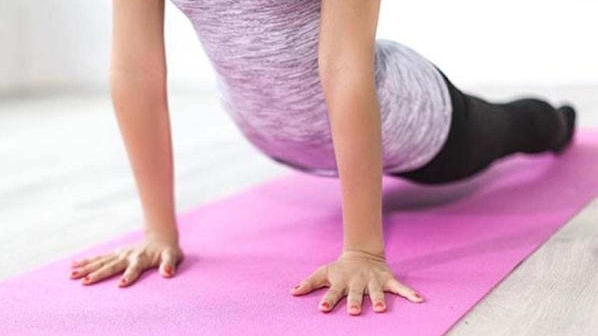 'Yoga menopoz belirtilerini azaltabilir'