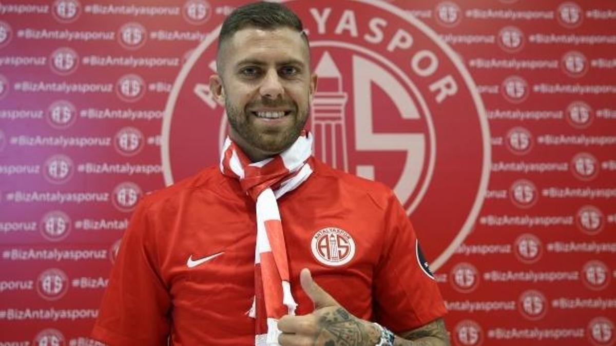 Antalyaspor, Menez ile yollarını ayırdı