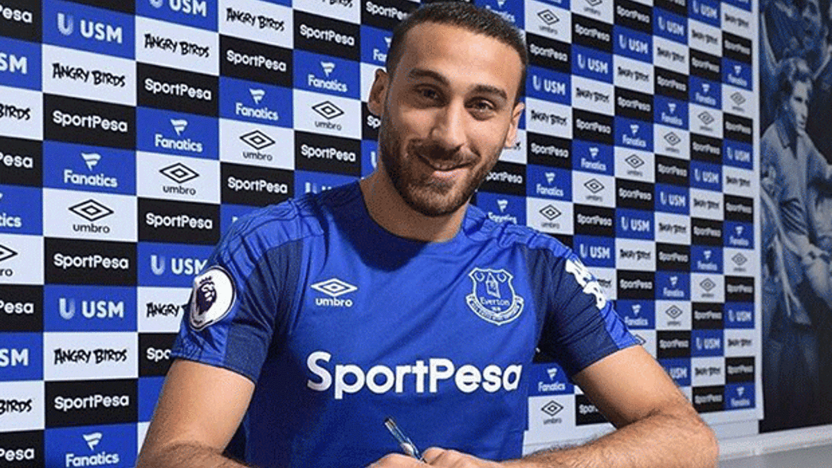 Cenk Tosun resmen Everton'da!