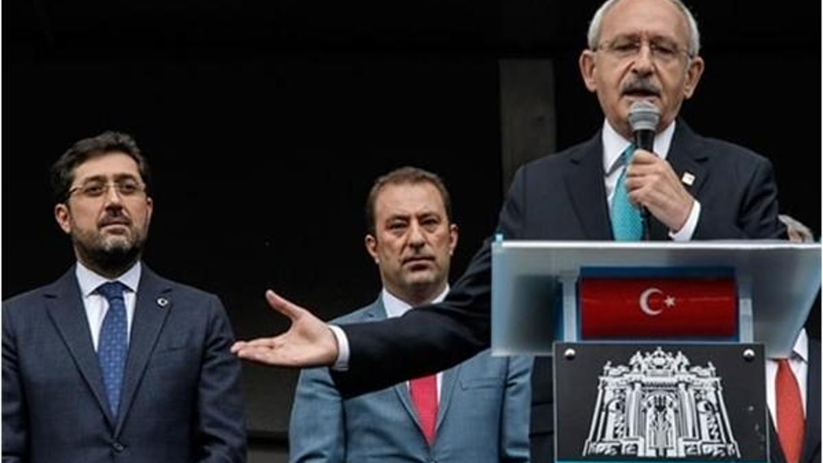 AK Parti'den CHP'ye: Hazinedar'ı sizin vekilleriniz şikayet etti