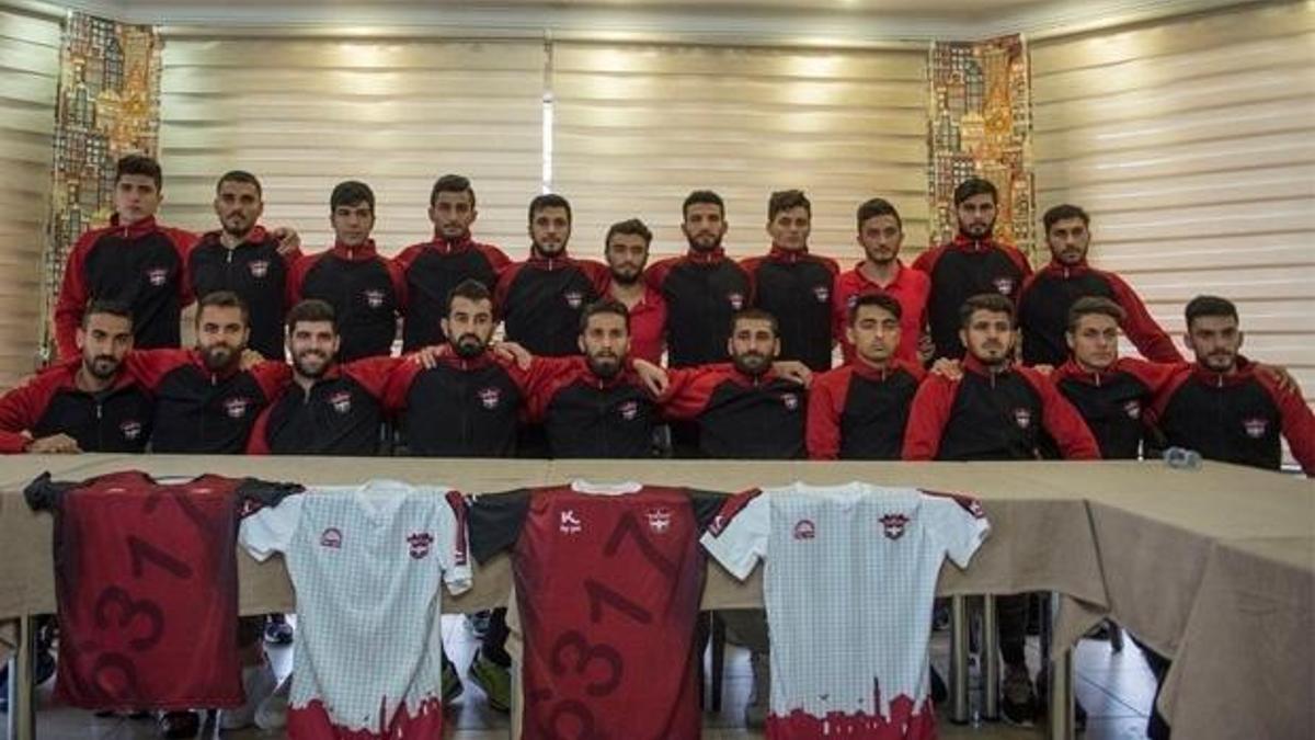 Gaziantepspor'da kadro dışı bırakılan oyuncular, tebligatları yırttı