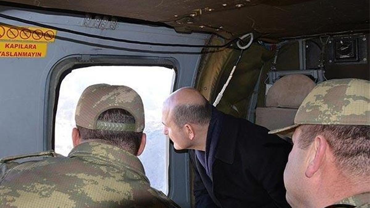 Soylu, Türkiye-İran sınırındaki güvenlik duvarını inceledi