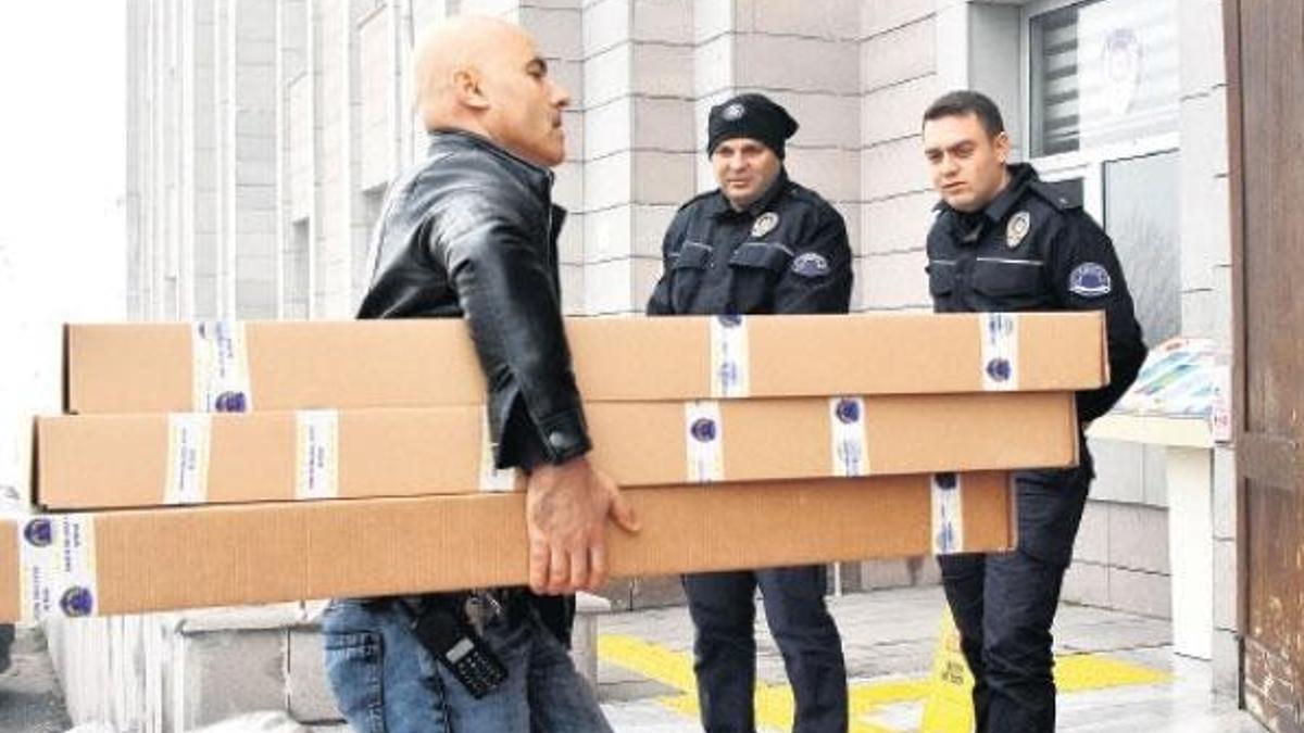 Katliam için Kalaşnikof siparişi verdi bunlar geldi