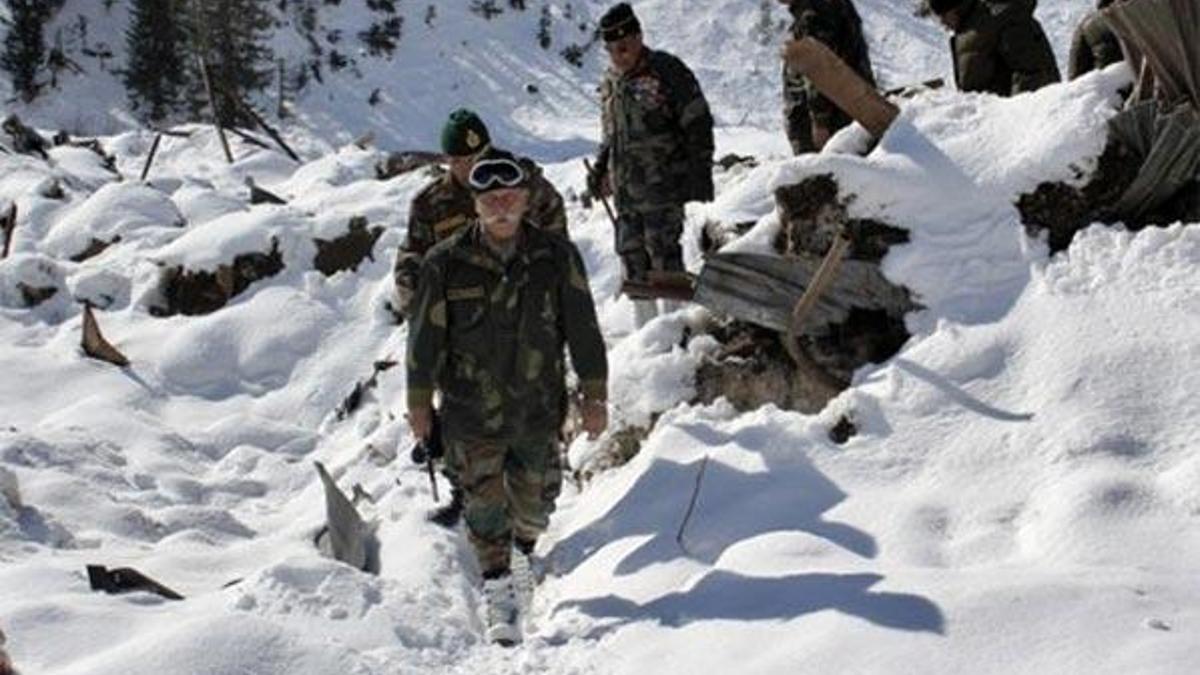 Hindistan'da dondurucu soğuklar 187 can aldı
