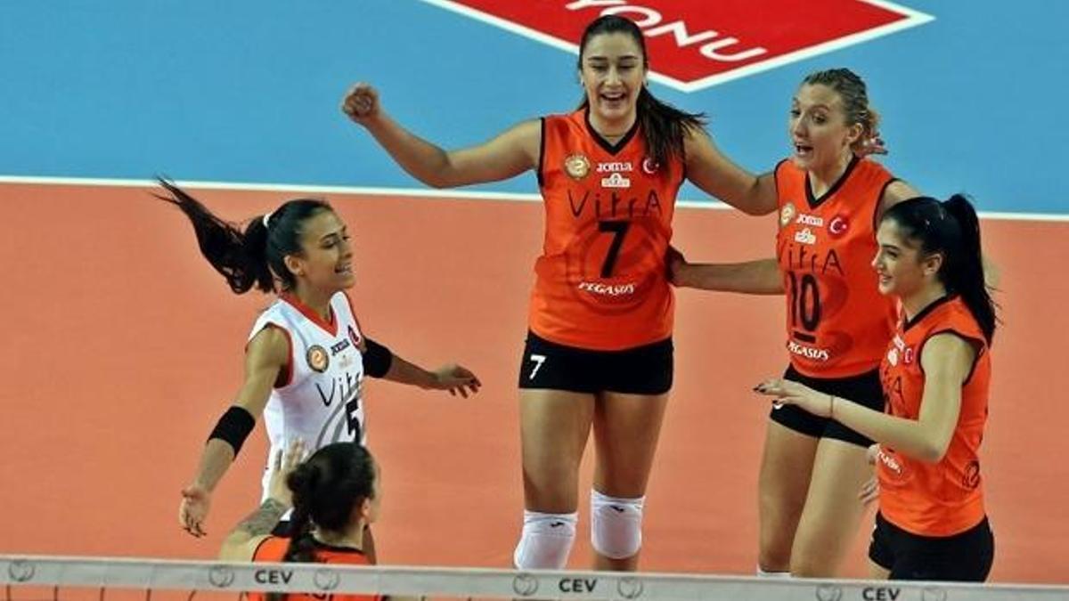 Eczacıbaşı VitrA 8'li finallere yükseldi