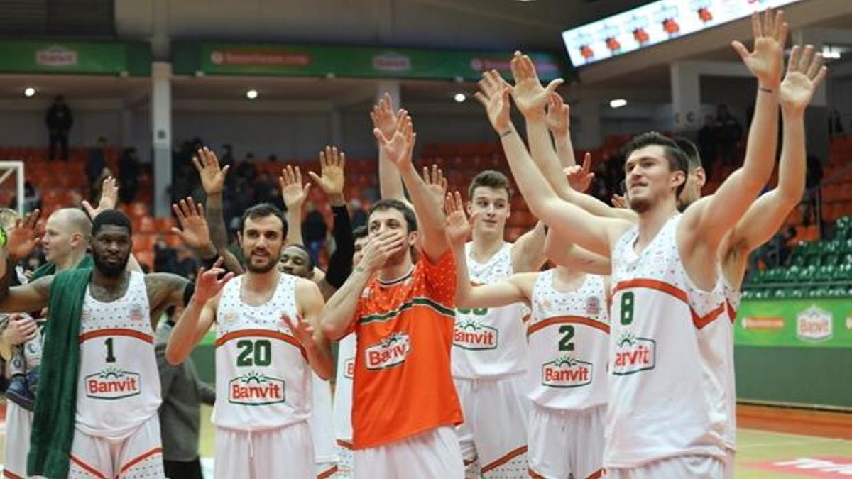 Banvit, AEK Atina'yı devirdi