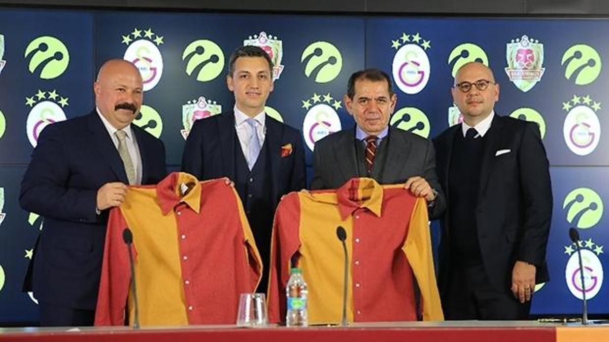 "Sarı-Kırmızı Şampiyon Cimbom"
