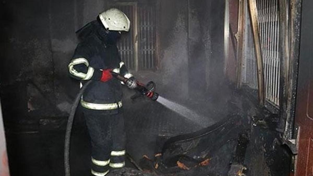 Elektrikli battaniye evi küle çevirdi