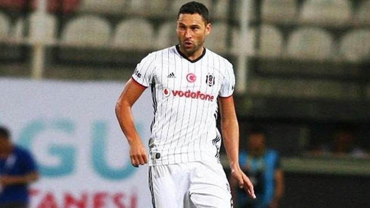 Dusko Tosic gidiyor mu? Teklif...