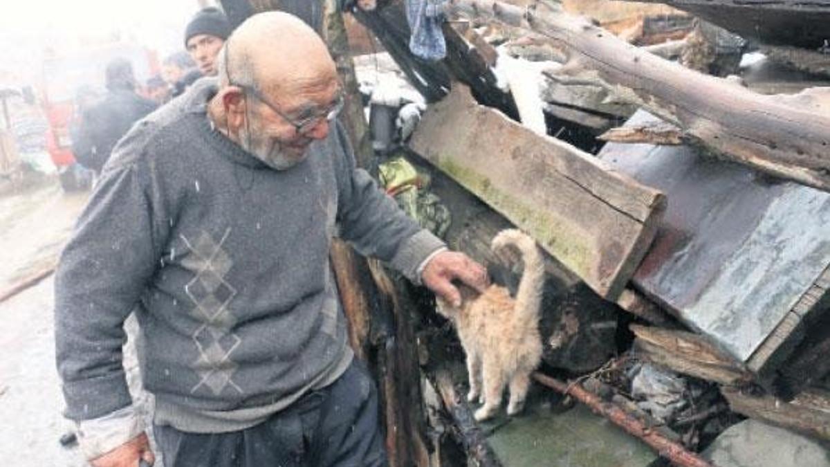 ‘Eyvah sokakta kaldık Mestan’