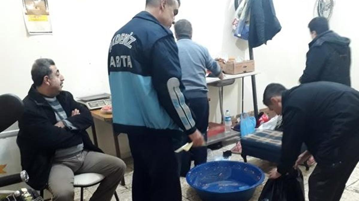 Vatandaşa kokmuş tavuk eti yedireceklerdi