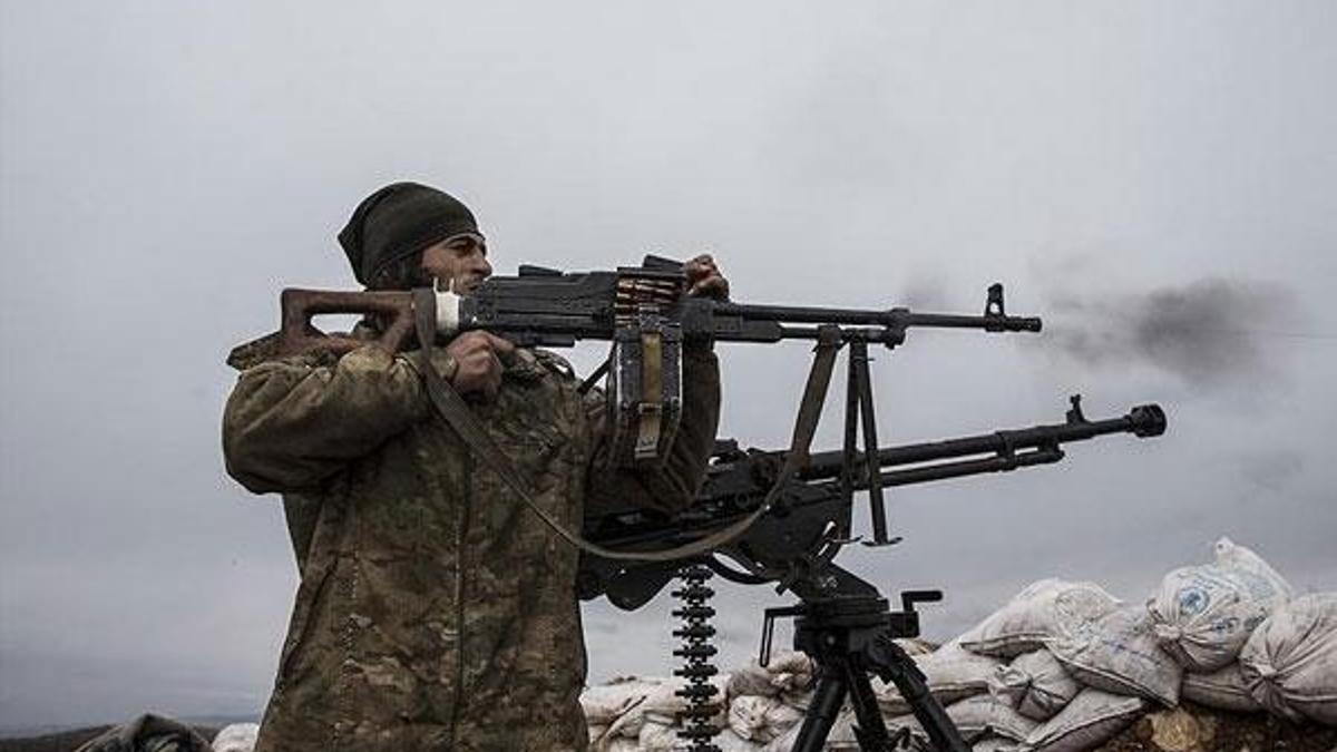 Afrin hattındaki muhaliflerin elleri tetikte