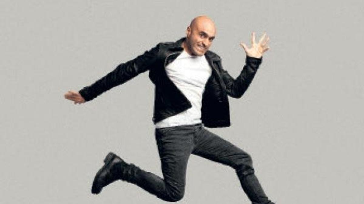 Evde tek başıma güleceğim