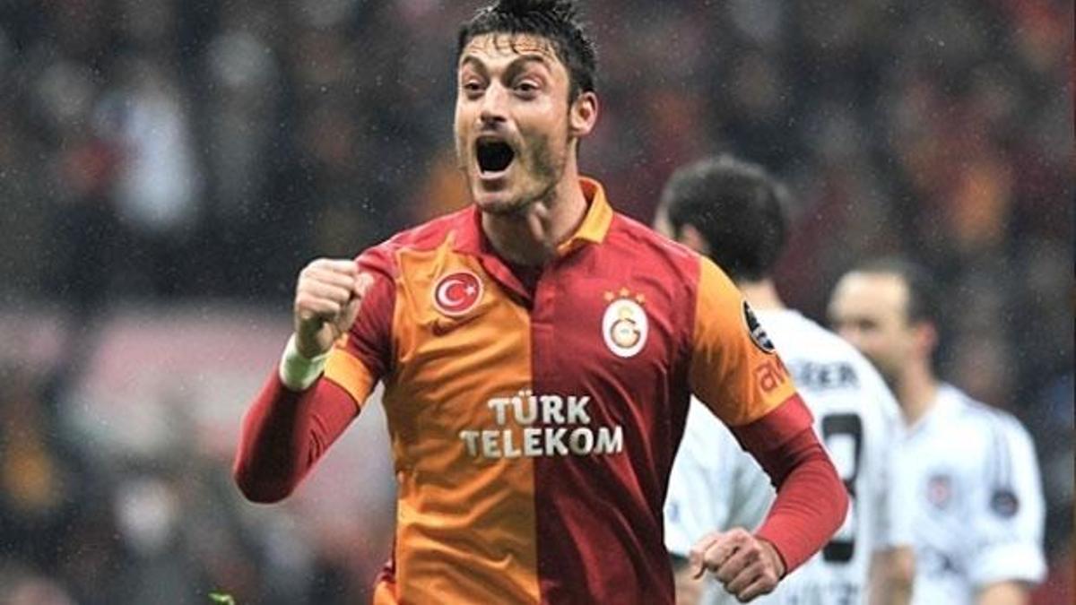 Albert Riera futbolu bıraktığını açıkladı