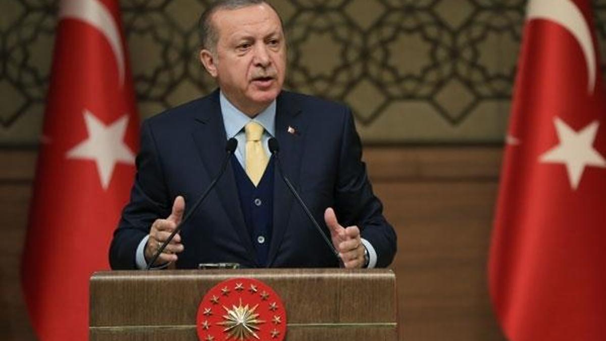 Erdoğan'ın sözleri salonu ayağa kaldırdı