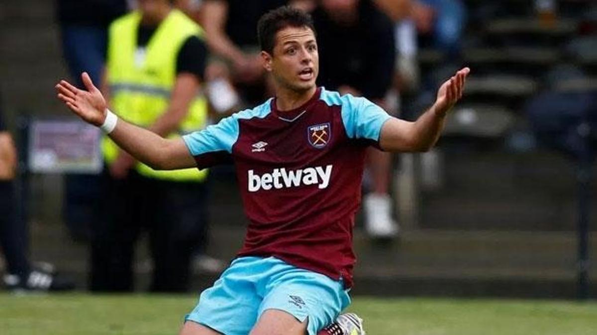 West Ham'dan Chicharito açıklaması!