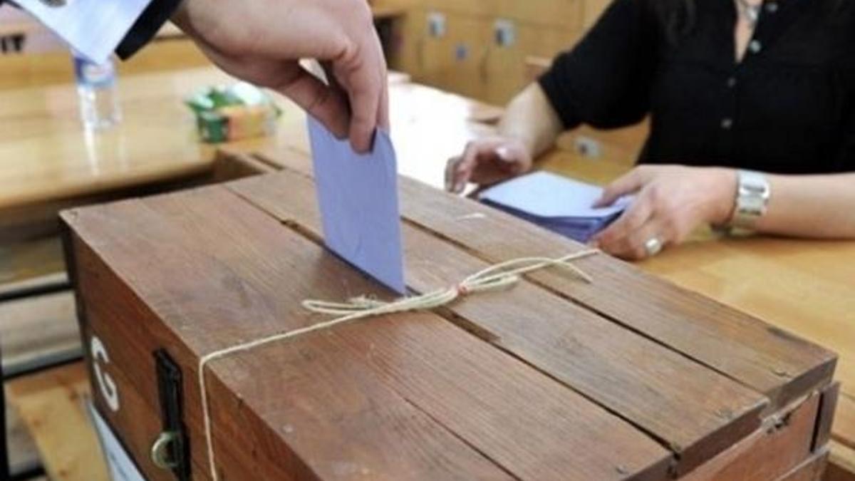 Kıbrıs'ta başkanlık seçimi ikinci tura kaldı