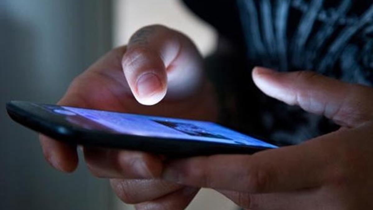 Telefonunuz sizi izliyor, kaydediyor! İşte kanıtı