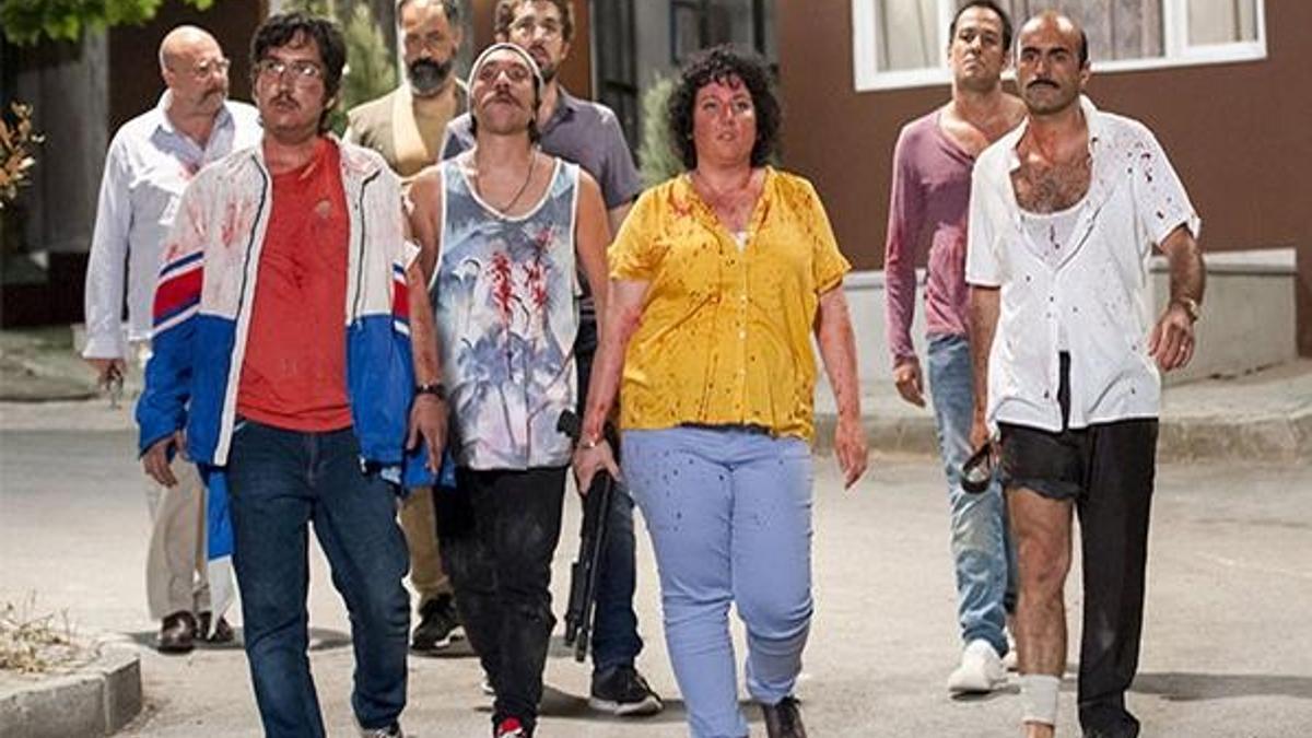 Cem Yılmaz'dan o filme destek!