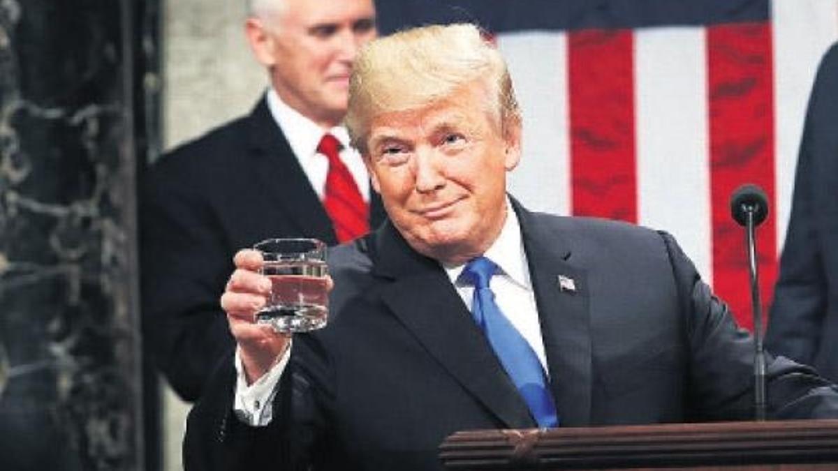 Kendini öve öve bitiremedi! Trump şovu