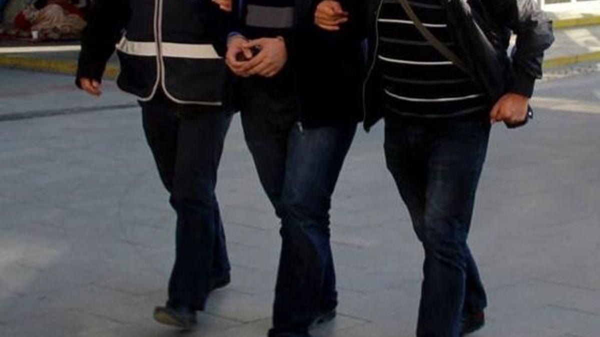 50 milyon kişinin kimlik bilgilerini para karşılığı satan çete çökertildi