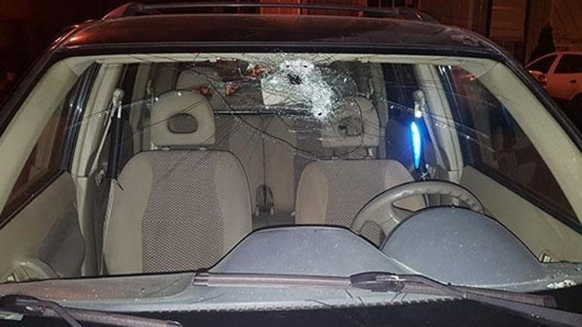 Pendik’te İş adamının aracına kurşun yağmuru