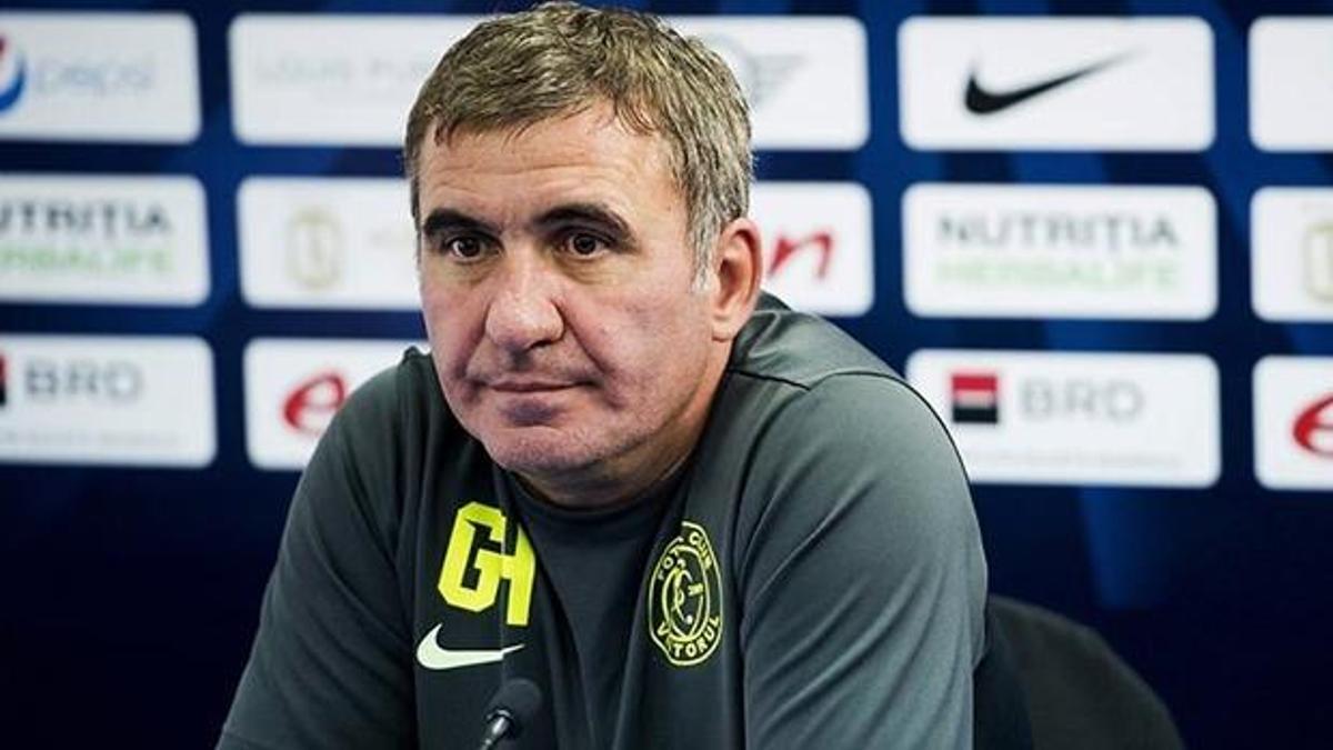 Hagi'den tarihi karar: Terk edeceğim