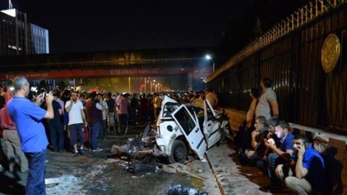 "Ben tankla araçları ezdim"