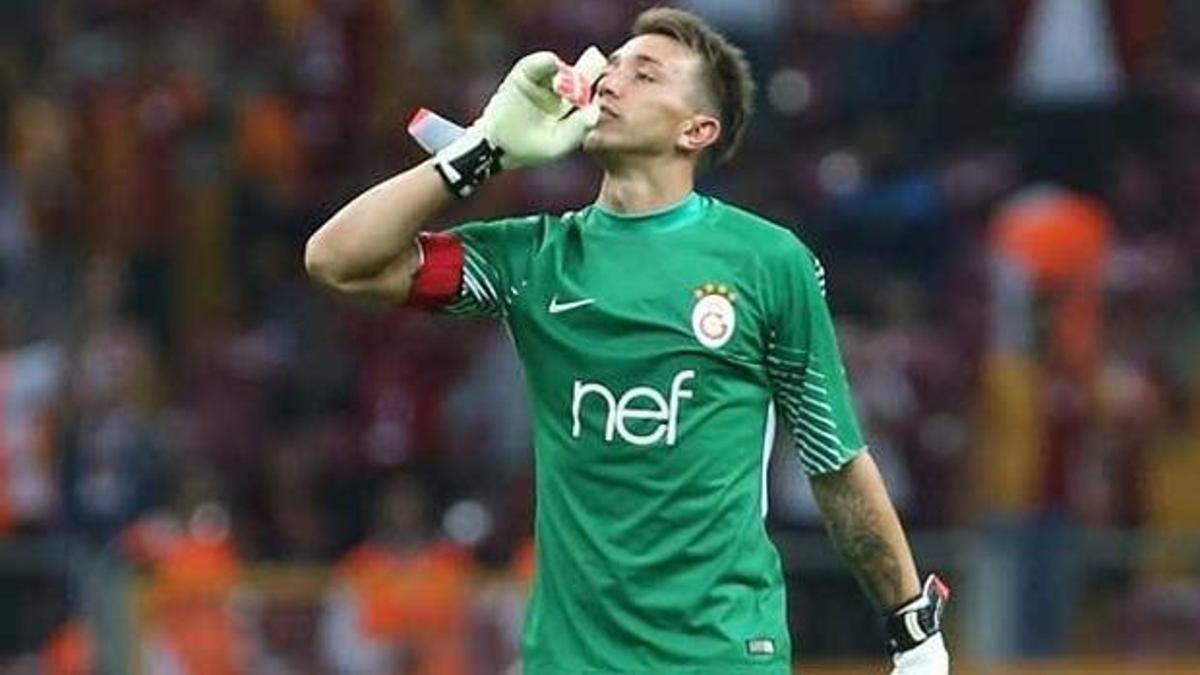 Muslera'nın yerine kale onun!