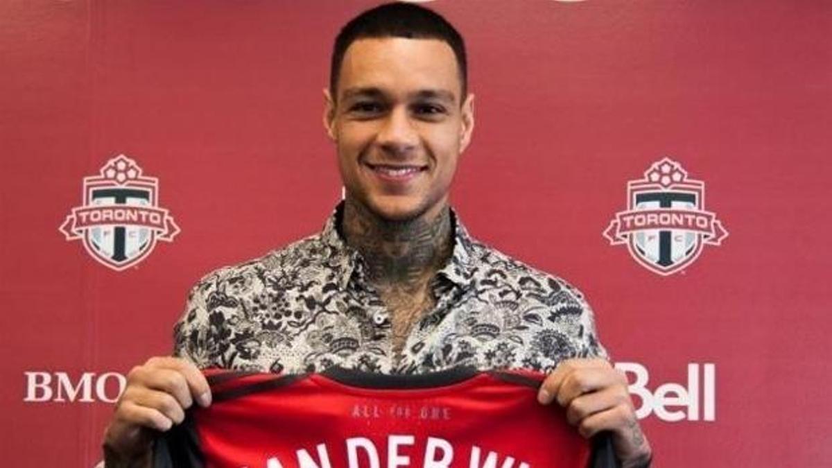Van der Wiel'den ağır sözler! Fenerbahçe...