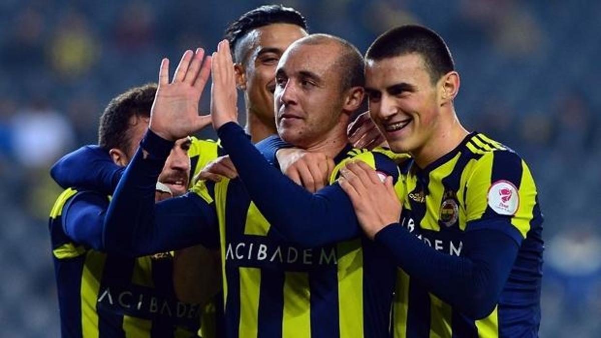 Fener yarı finalde! Rakip Beşiktaş...