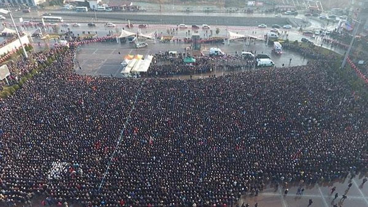 Karabük’te 10 binler şehidine ağladı