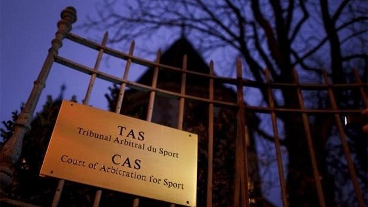 CAS'tan Rus sporculara ret