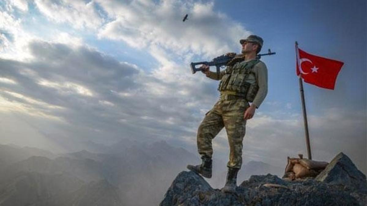 Bu 14 Şubat'ta Türkiye'nin sevgilisi Mehmetçik!