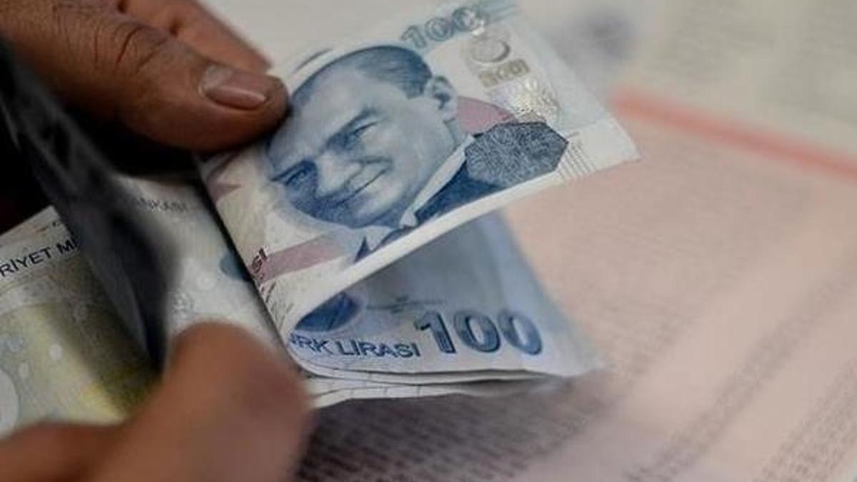 Memur ve emeklinin gözü 2 bin 62 lira ikramiyede