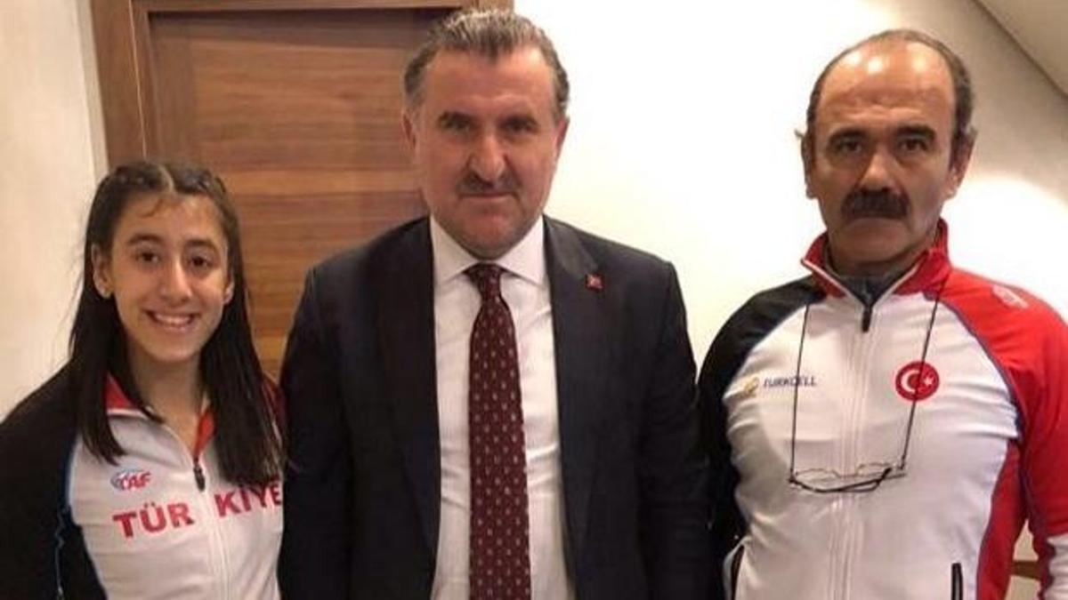 Gençlik ve Spor Bakanı Bak'tan Mizgin Ay'a destek