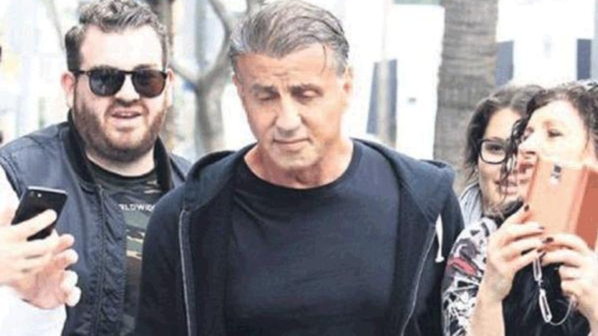 Sylvester Stallone'den öldü iddialarına yanıt!