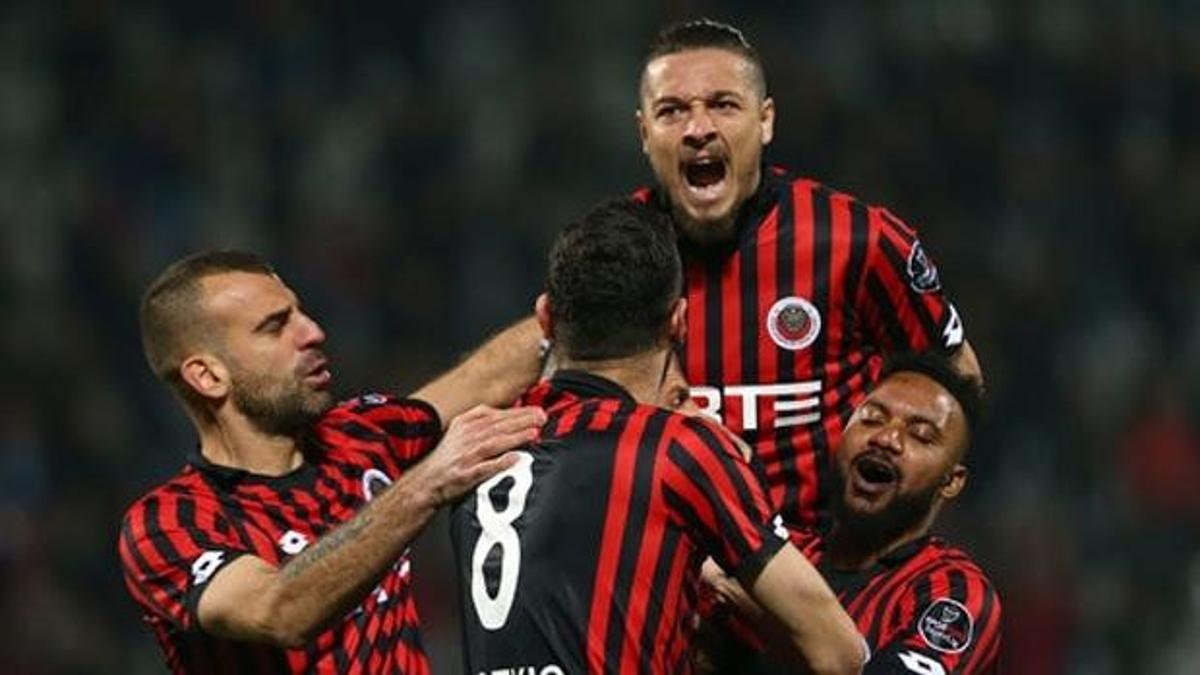 "Kardeşlerin" yenilmezlik gururu