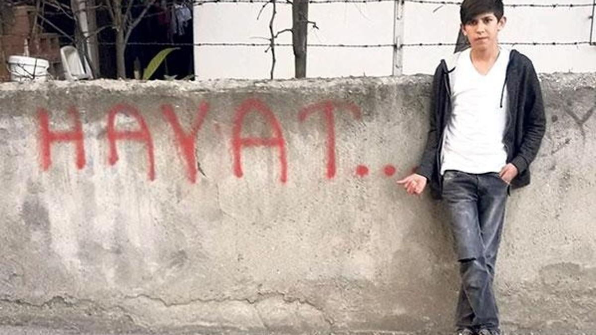 ‘Mavi Balina’ bir genci daha yuttu