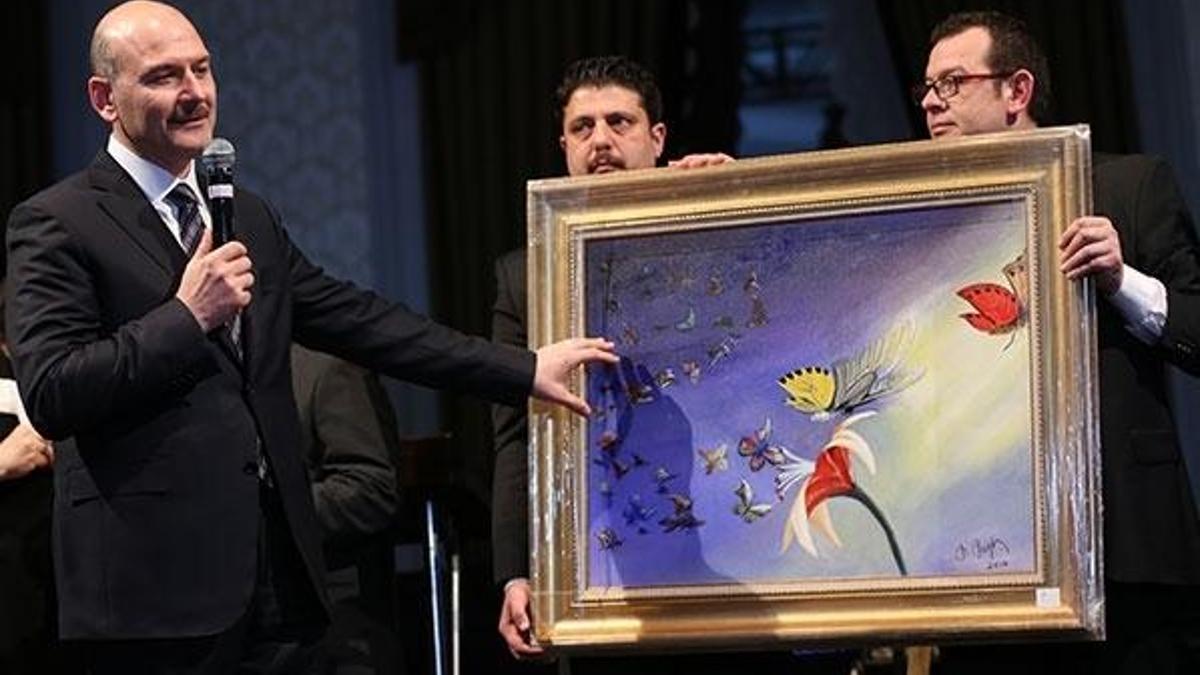 Süleyman Soylu'nun çizdiği resim 500 bin TL'ye satıldı