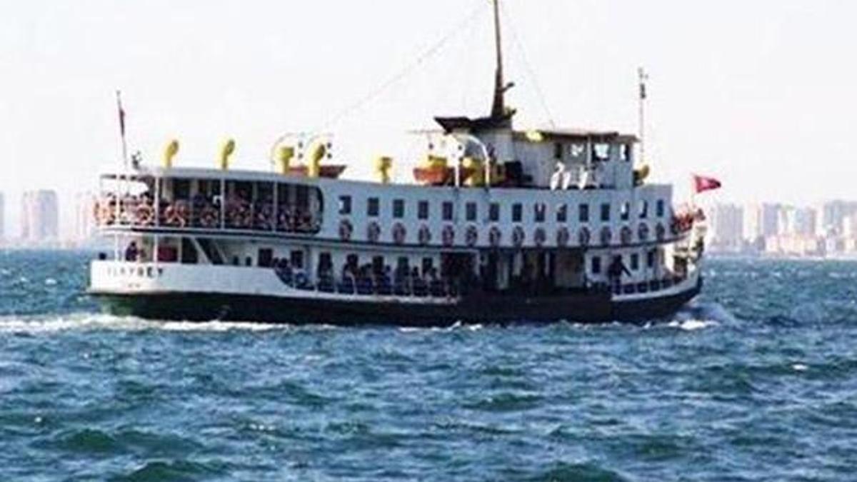 İzmir'de vapur seferleri yeniden başladı