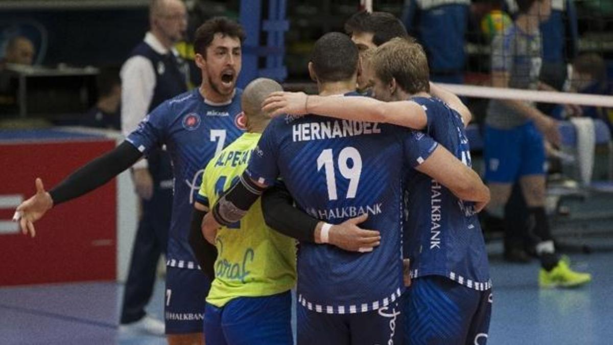 Halkbank play-off turuna yükseldi