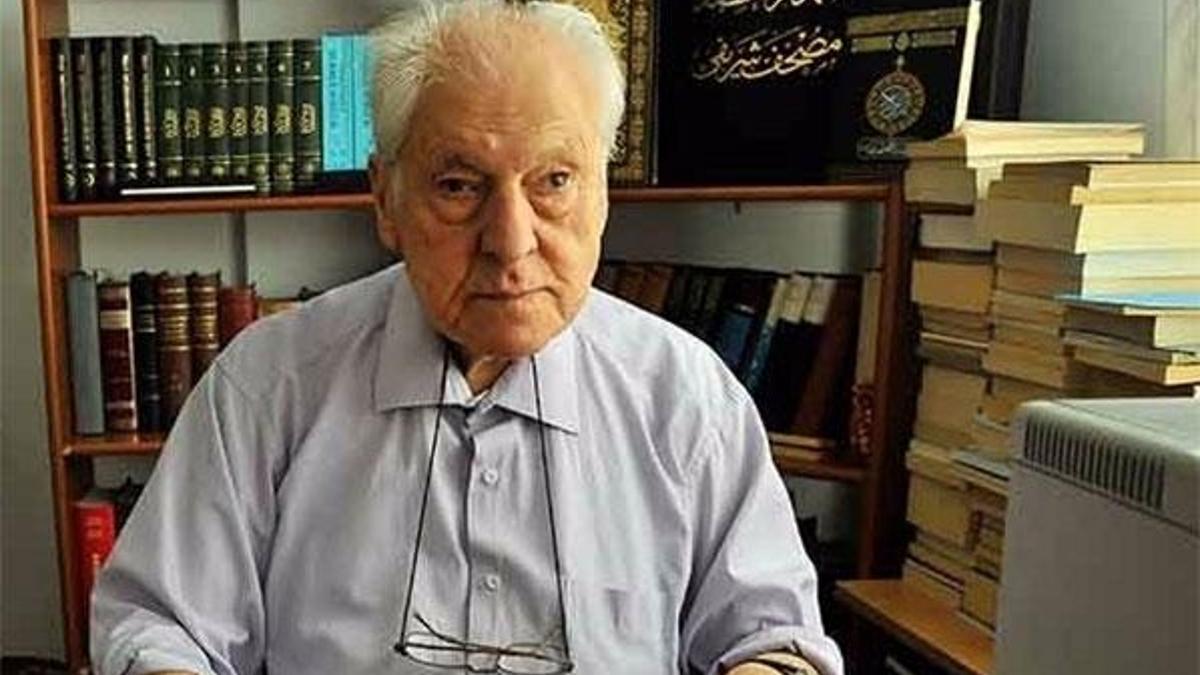 Türk edebiyatının usta ismi hastaneye kaldırıldı