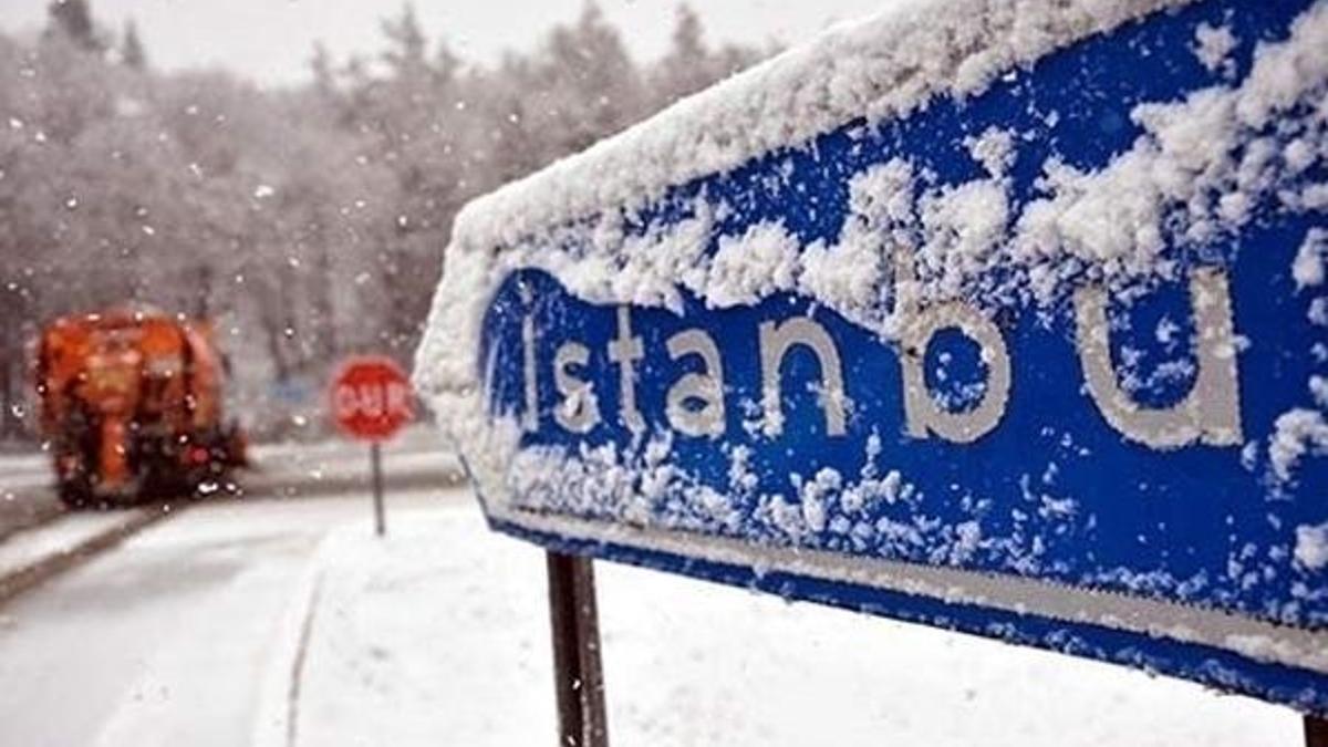 İstanbul'da yarın okullar tatil mi olacak? Vali'den açıklama geldi...