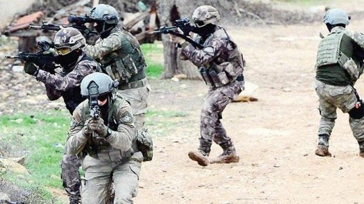 Afrin'de ikinci aşama! JÖH-PÖH timleri...