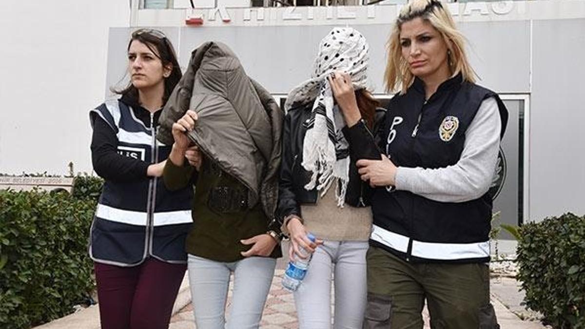 Anne ile 2 çocuğu hırsızlık turuna çıkmış