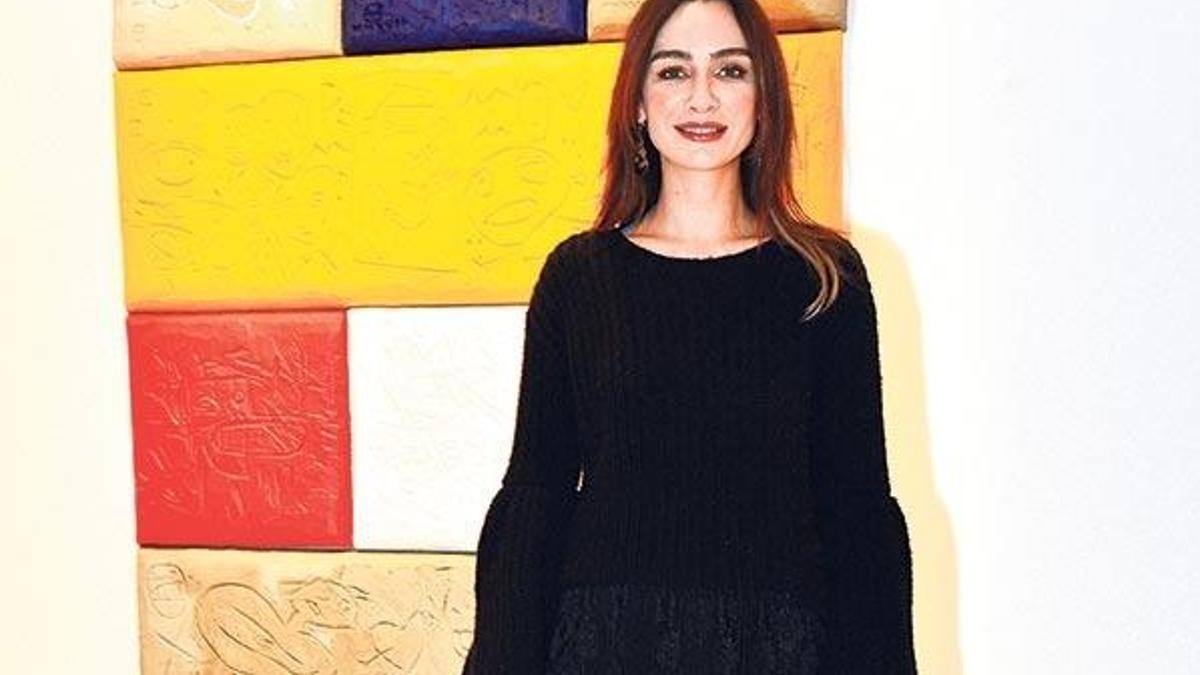 Siyahlara büründü