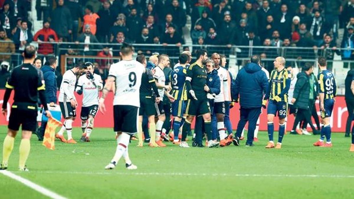 Akıllı oynamayı beceremedik!